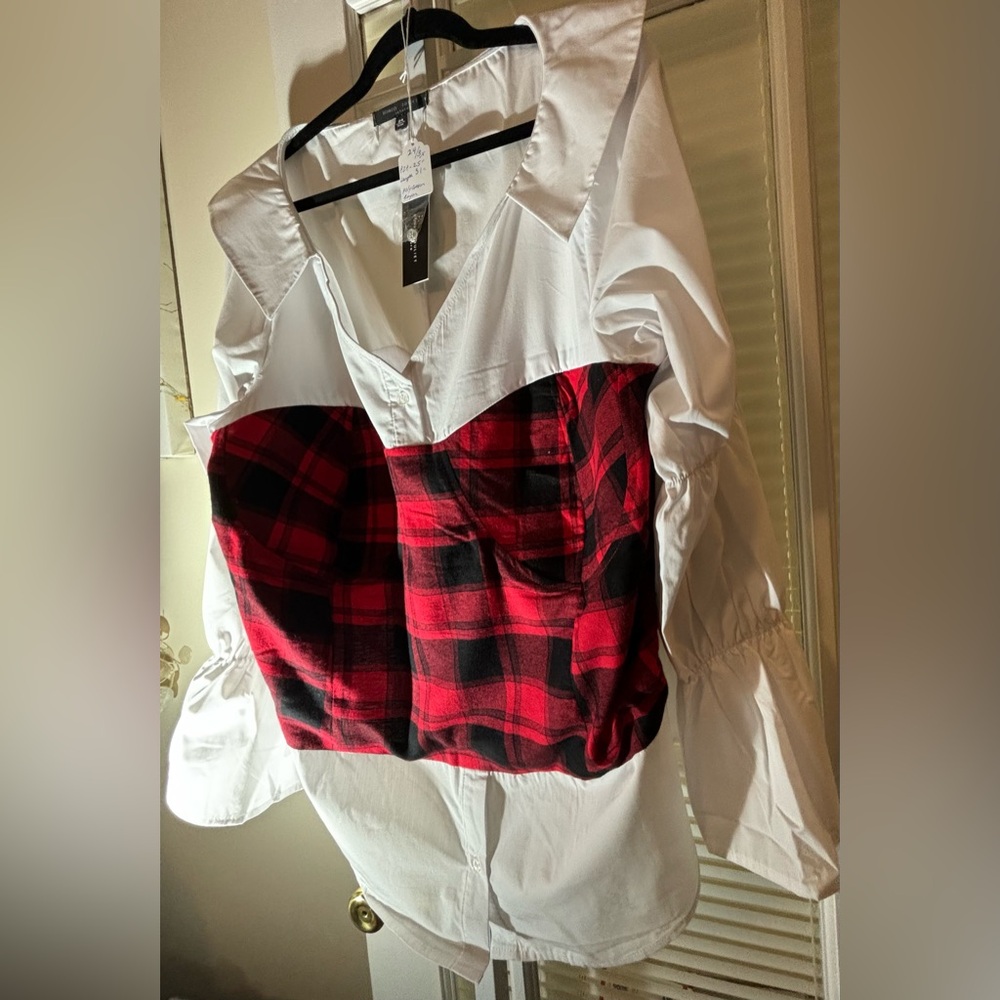 COPY - Romeo & Juliette Blouse with Flare Sleeves and Flannel Detail-Size 24/3x